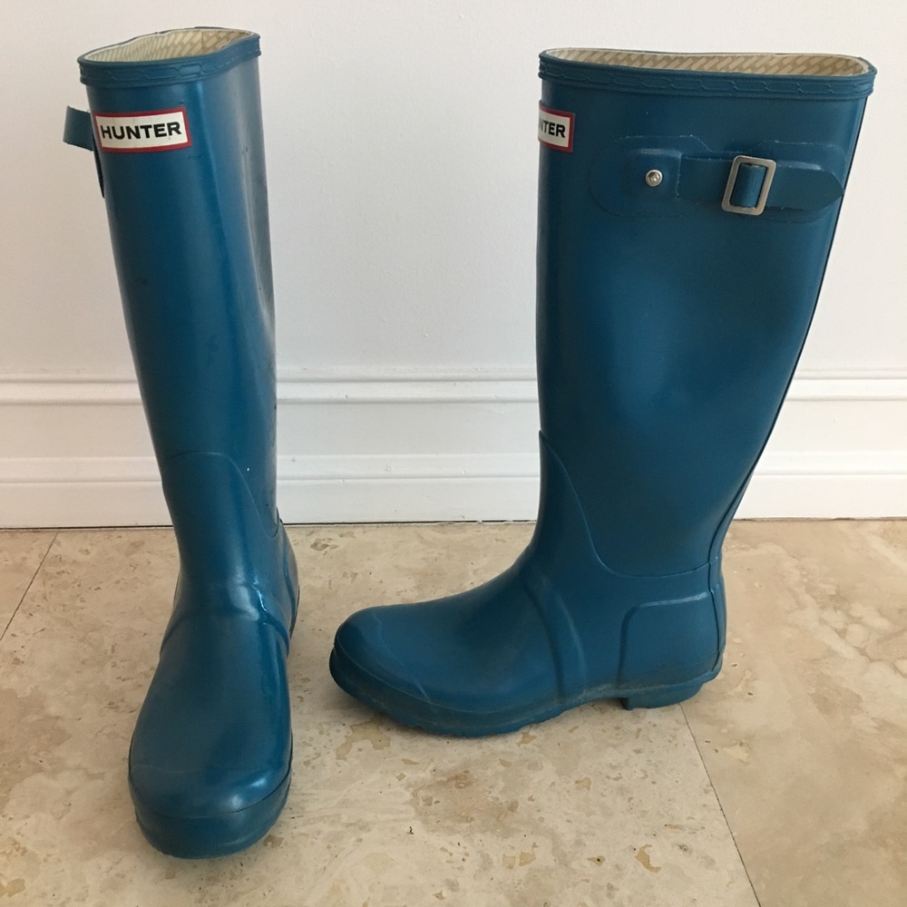 Hunter ocean blue glossy size seven boots - Picture 4 of 5
